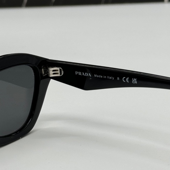 NEW PRADA PRA02S 16K08Z WOMEN SUNGLASSES SPRA02 BLACK GEOMETRIC PR A02S EYEWEAR - Picture 10 of 11